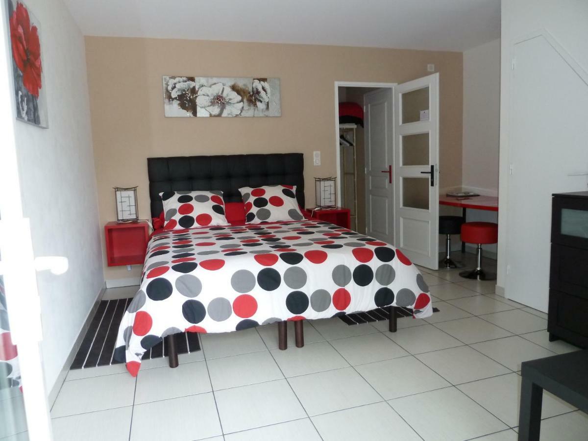 Bed and Breakfast En Rouge Et Noir Monbazillac Exterior foto