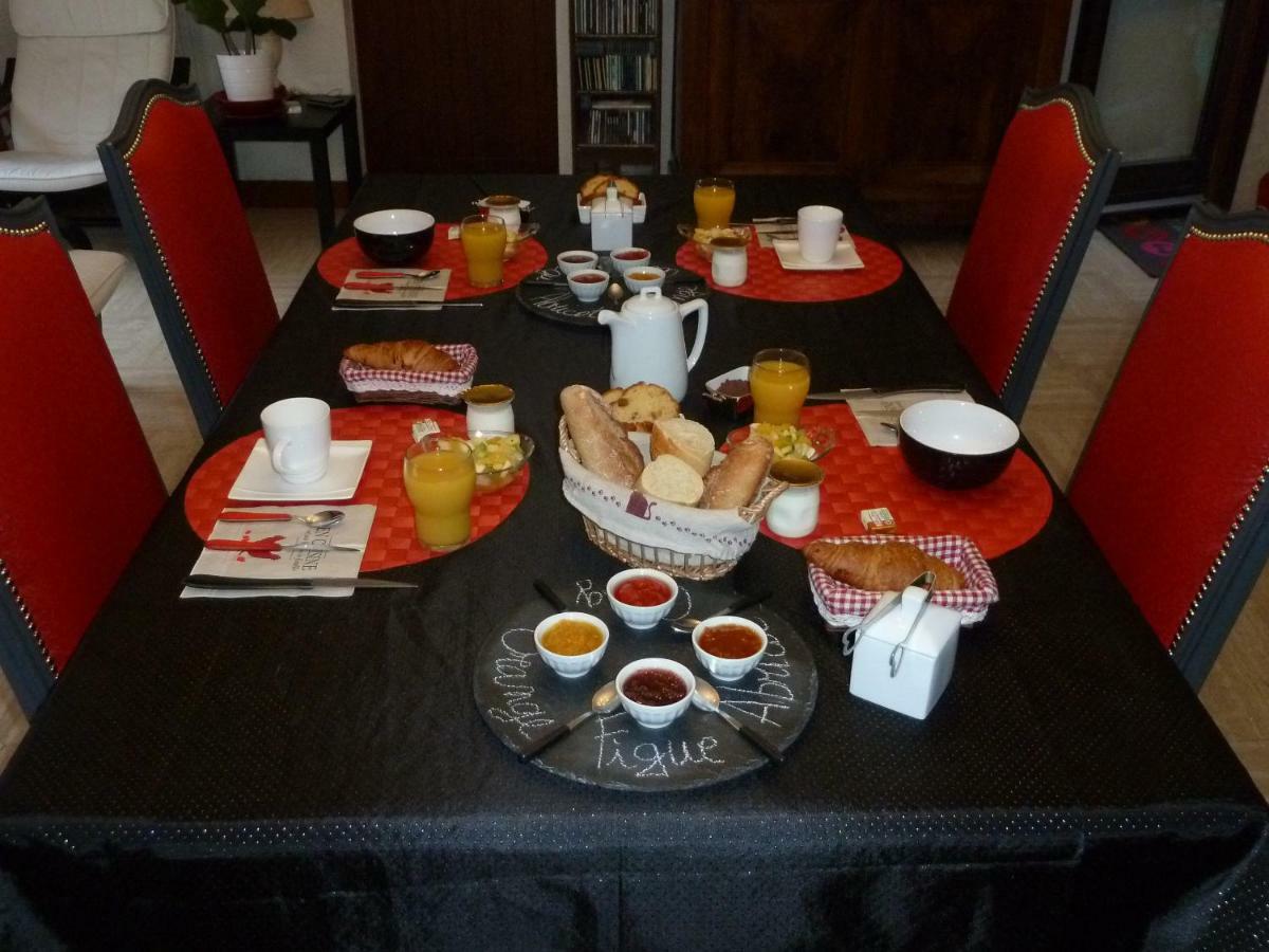 Bed and Breakfast En Rouge Et Noir Monbazillac Exterior foto