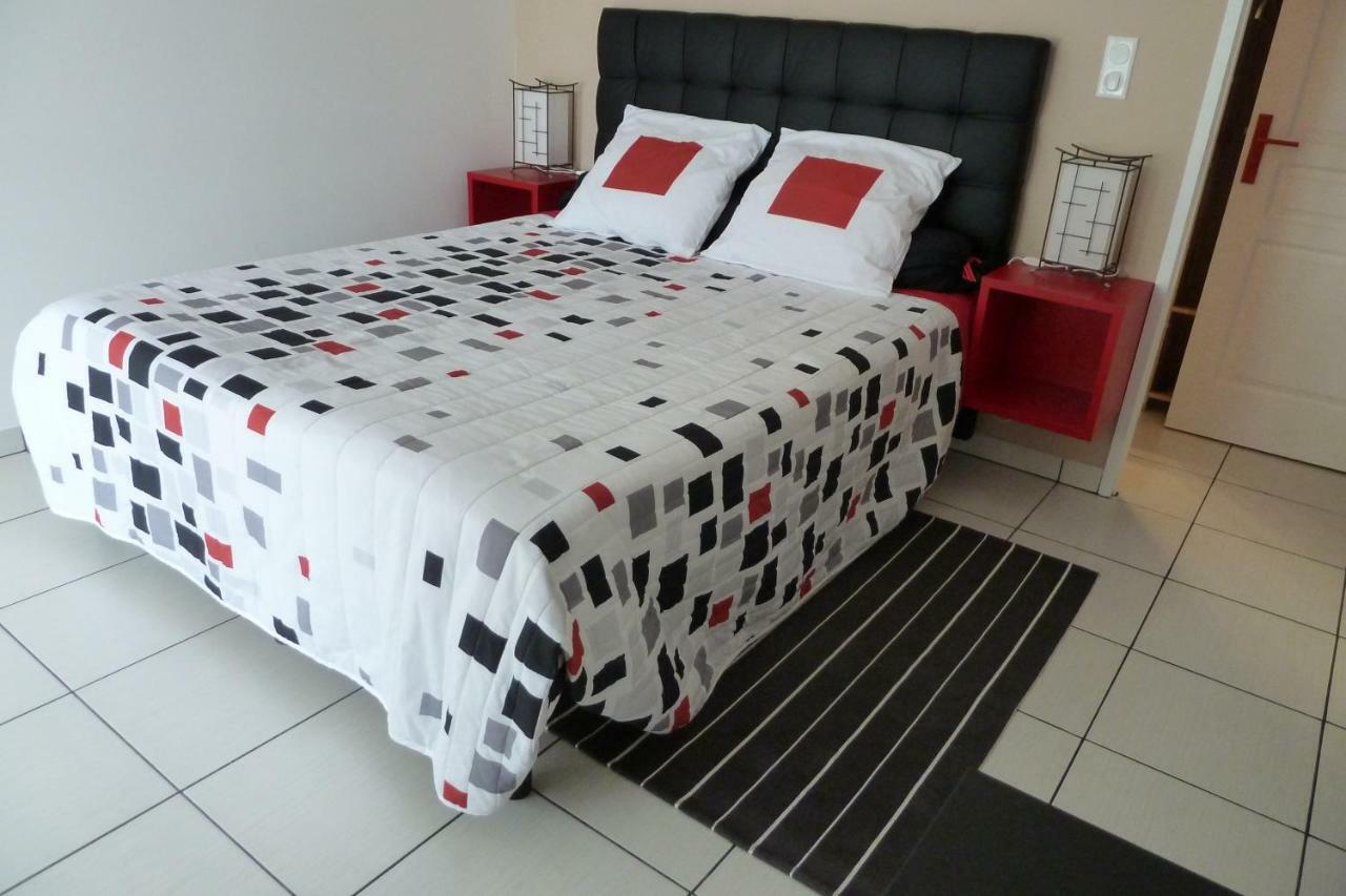 Bed and Breakfast En Rouge Et Noir Monbazillac Exterior foto