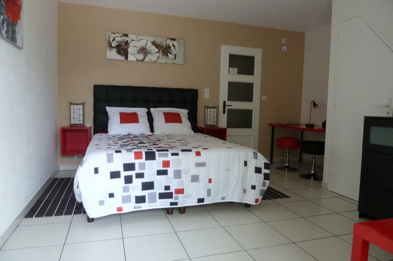 Bed and Breakfast En Rouge Et Noir Monbazillac Exterior foto